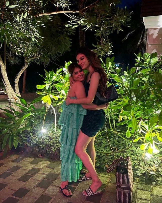 Mouni Roy Latest Instagram Stills